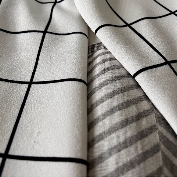 MELLODAY White & Black 3/4 Sleeve Shirt - Picture 8 of 8